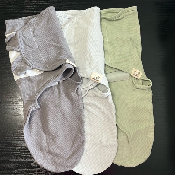 Set of Three Baby Swaddles in Gray, Light Blue, and Green - Picture 1 of 6